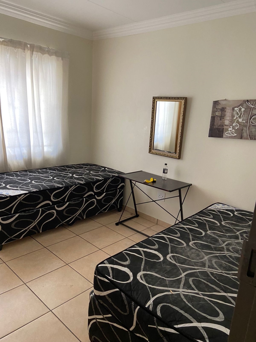 To Let 2 Bedroom Property for Rent in Dassie Rand North West